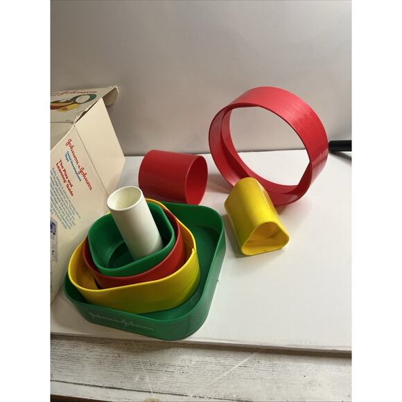 Vintage Johnson & Johnson Shape Puzzle Post Toy Problem Solving Playset 100% - Picture 8 of 8